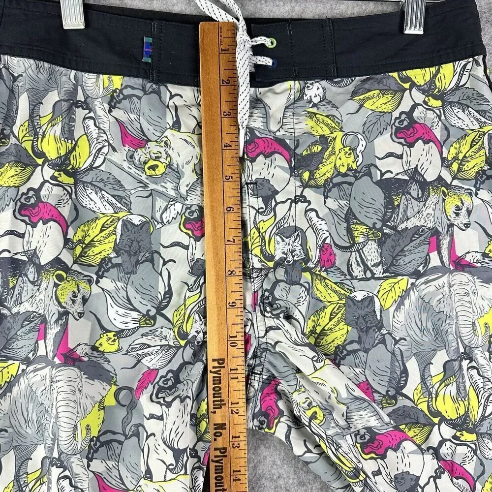 William Murray Board Shorts Mens 30 Allover Animal Print Beach Weekend Preppy